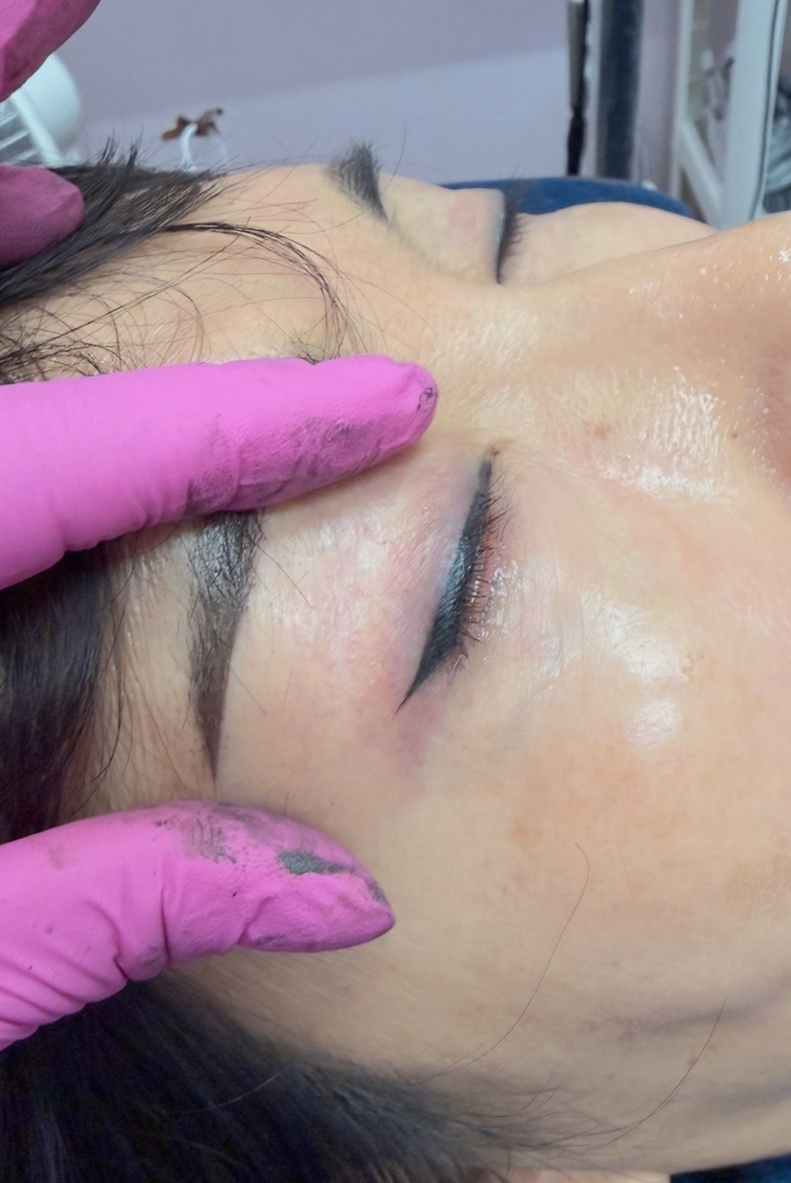 Permanent eyeliner